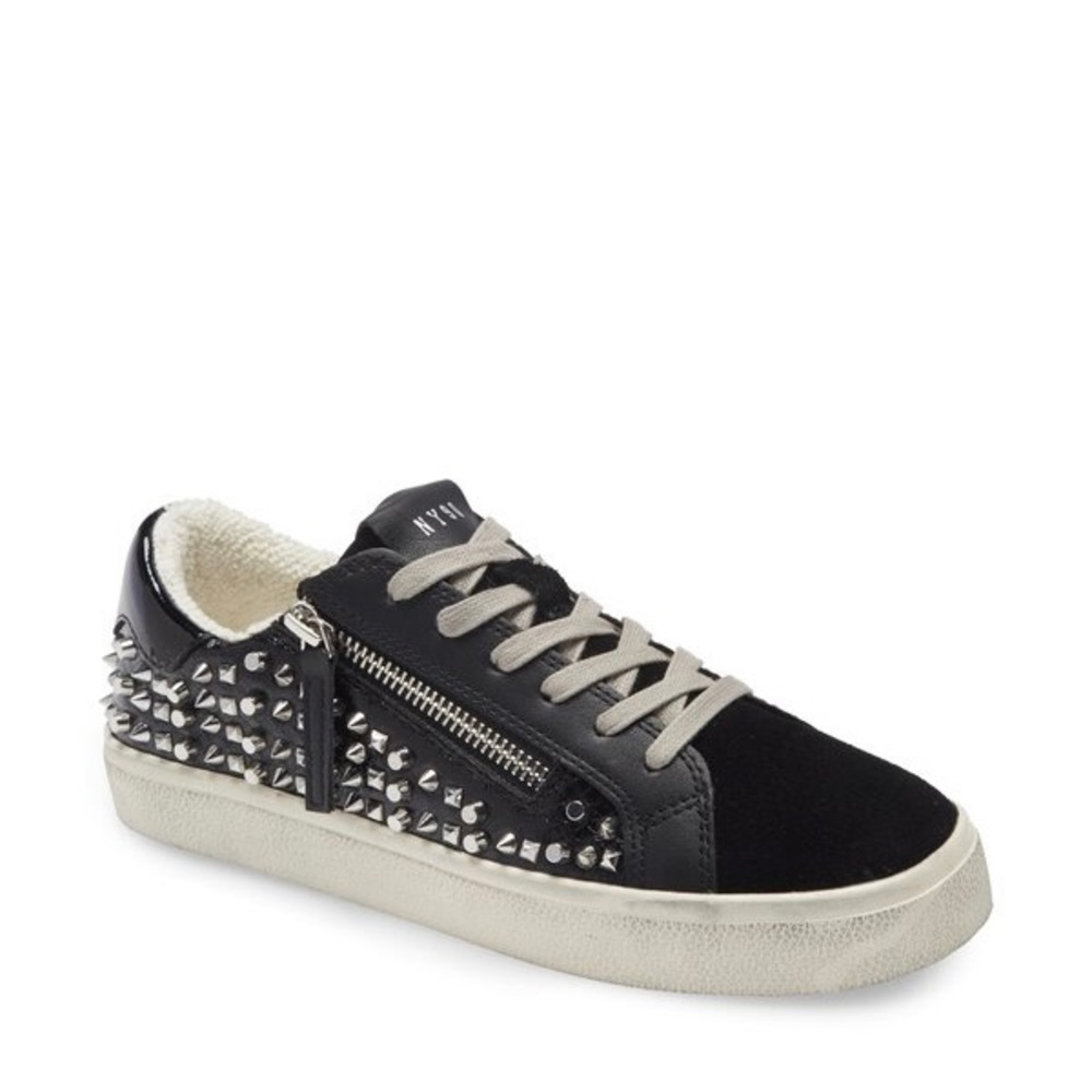 Steve Madden Parka-M Studded Low Top Leather Sneaker Black Silver Size 8.5